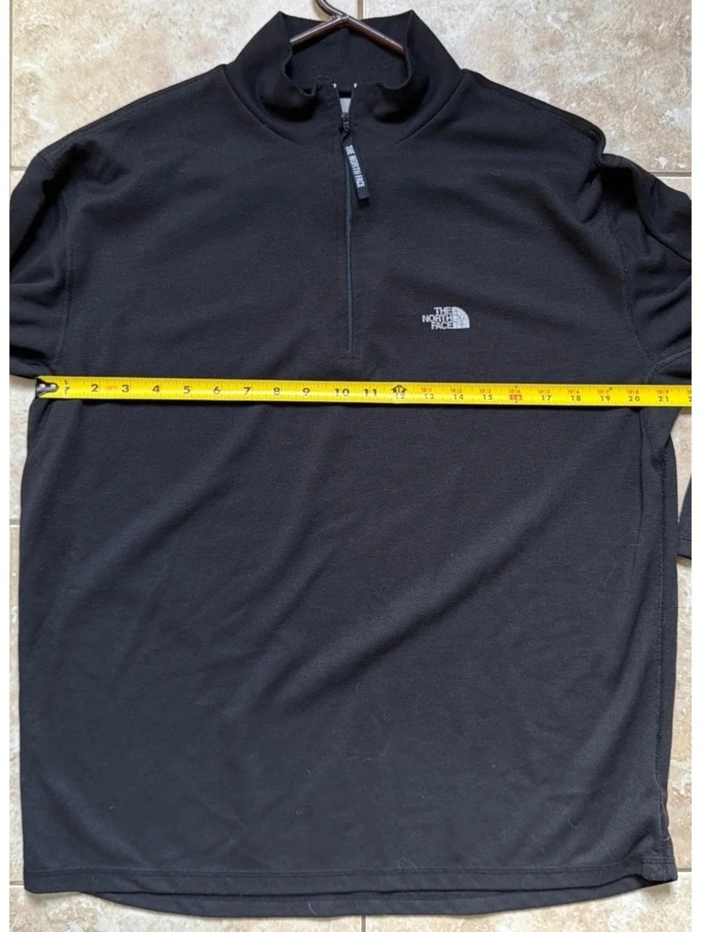 Large - Men - The North Face Black 1/4 Zip Pullover Fleece